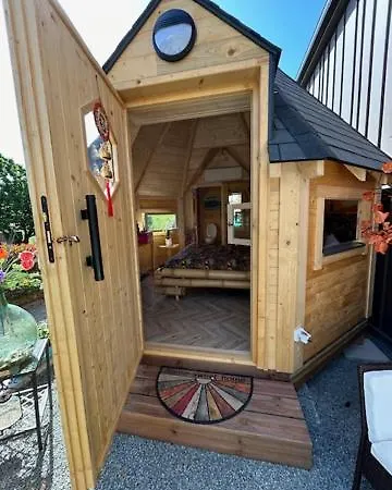 Les Philous Gourmands Bed & Breakfast