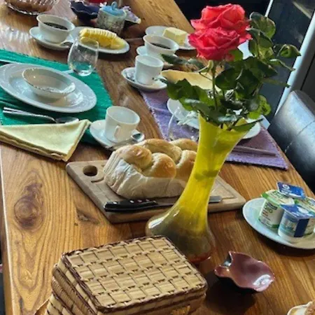 Les Philous Gourmands Bed & Breakfast