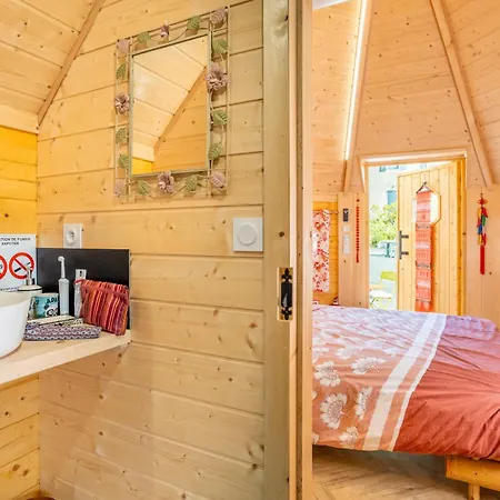 Les Philous Gourmands Bed & Breakfast