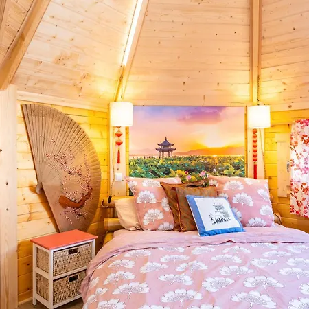 Les Philous Gourmands Bed & Breakfast 3*