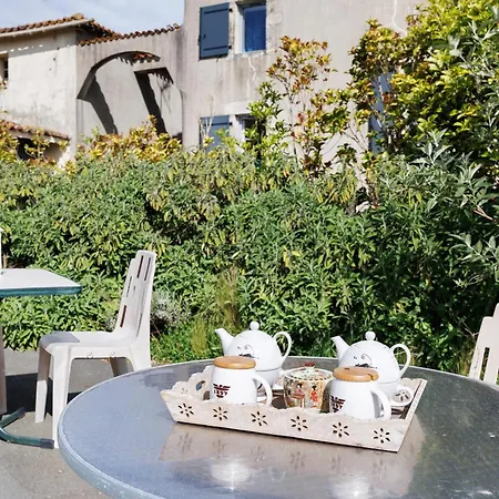 Les Philous Gourmands Couette-café Sevremont