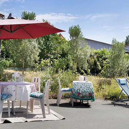 Les Philous Gourmands Bed & Breakfast