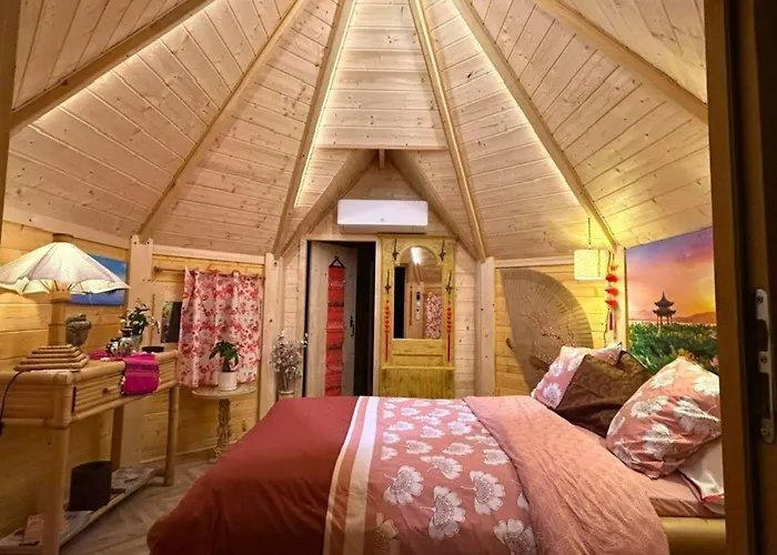 Les Philous Gourmands Couette-café Sevremont