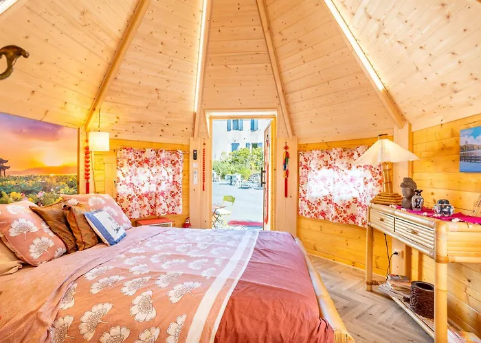 Les Philous Gourmands Couette-café 3*