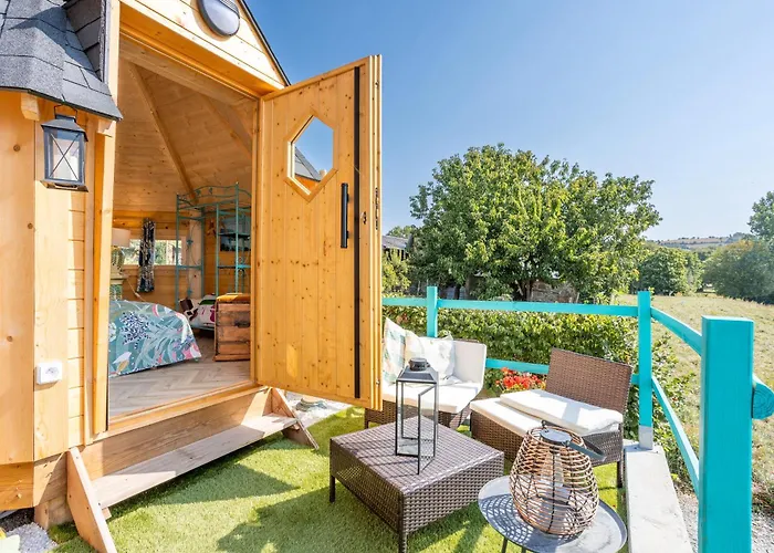 Les Philous Gourmands Nocleg ze śniadaniem 3*